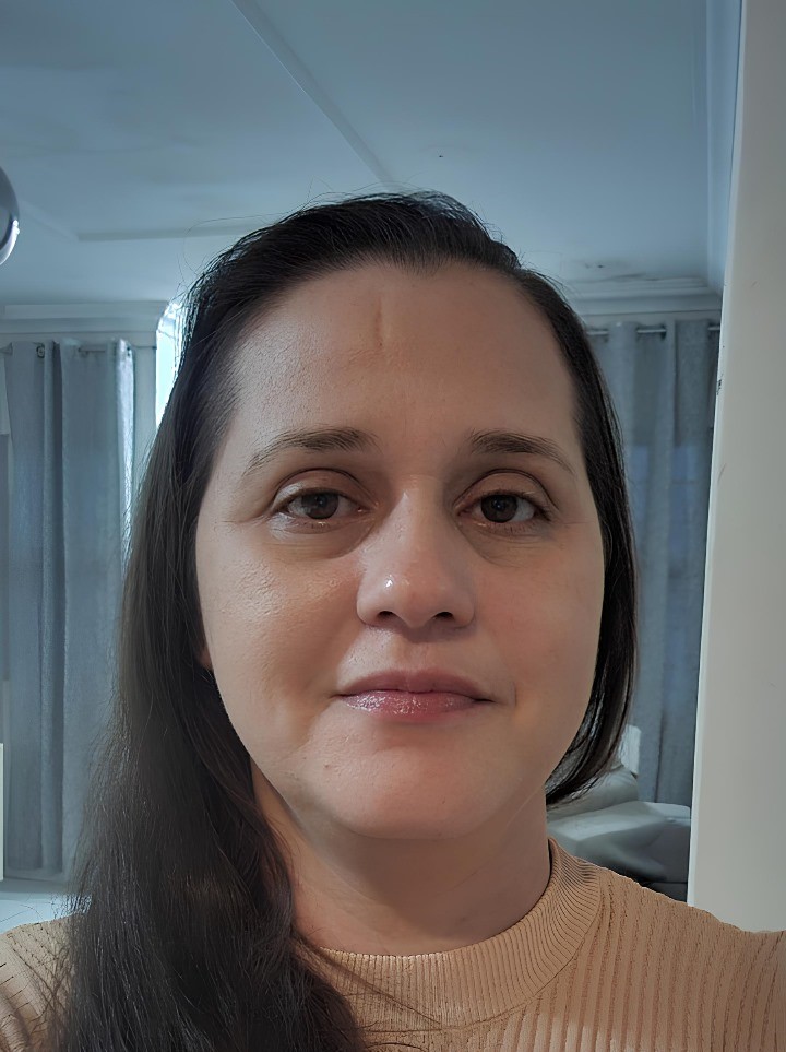 Professor Viviane Neves Machado Retamero