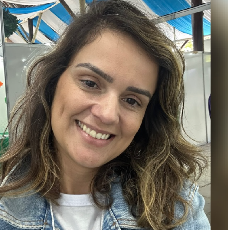 Professor DANIELE ROSA DE ARRUDA DA SILVA 