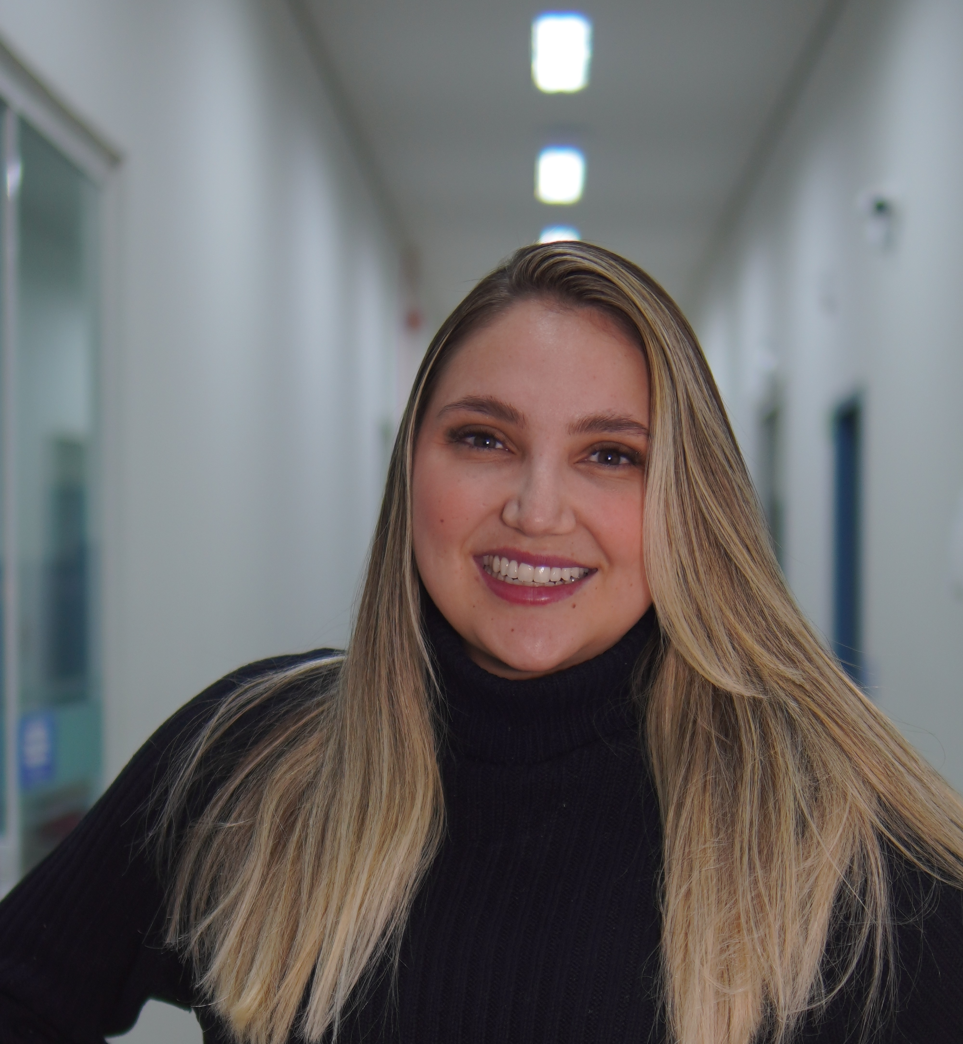 Professor Tainara Conti Pérez
