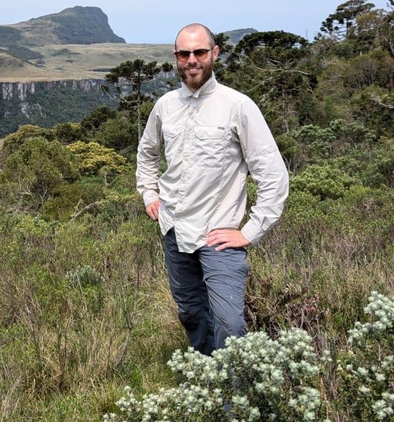 Professor HEITOR FLORES LIZARELLI 