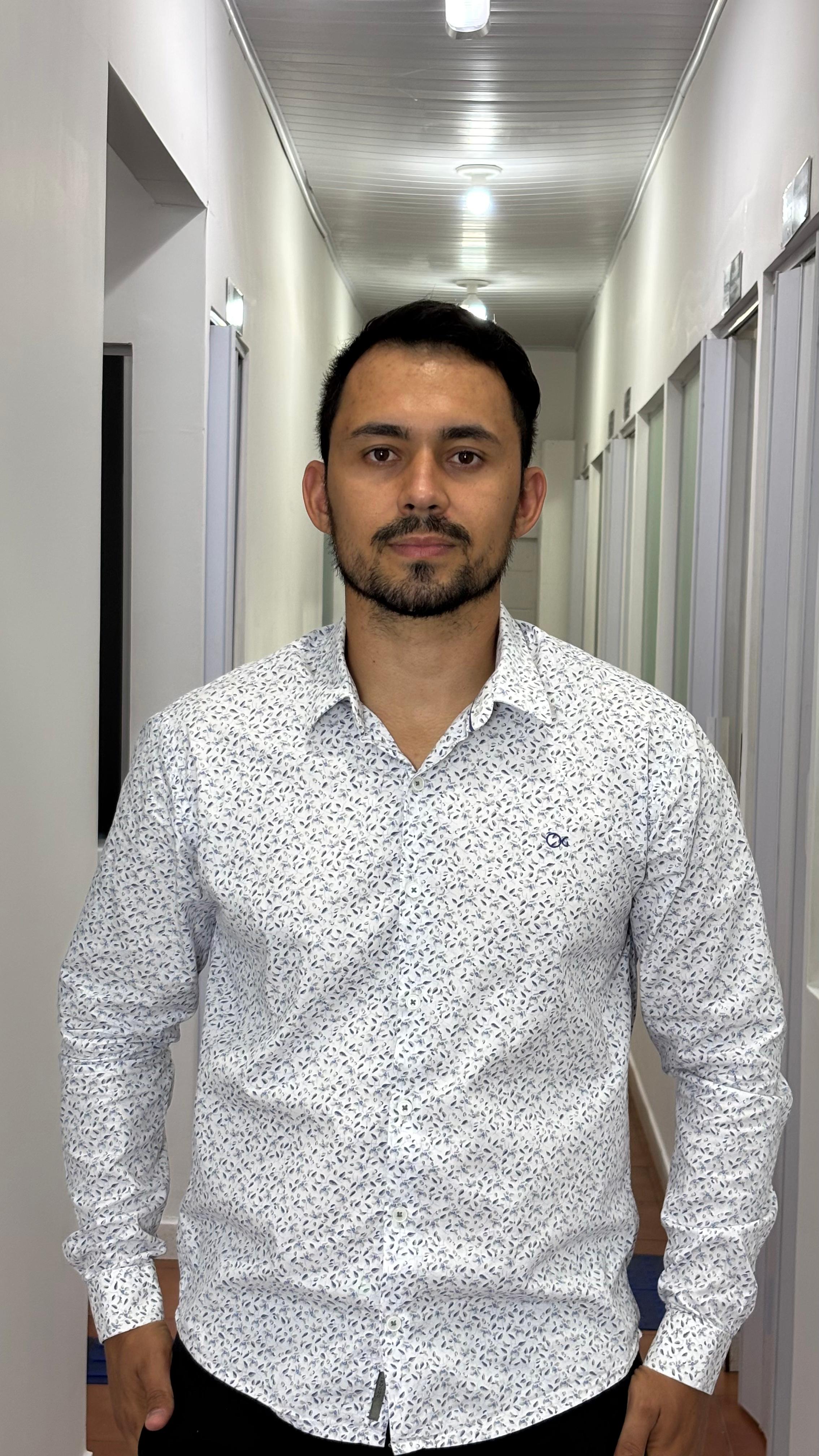 Professor Marlon Rafael Gomes