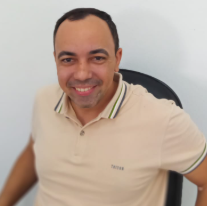 Professor Ederson Pippus Ferreira  